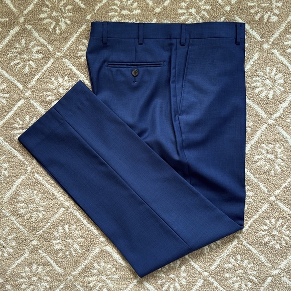 Suitsupply Napoli Suit in Sharkskin Blue VBC Wool (40L, 32” Waist / 32” Inseam) - Picture 2 of 10